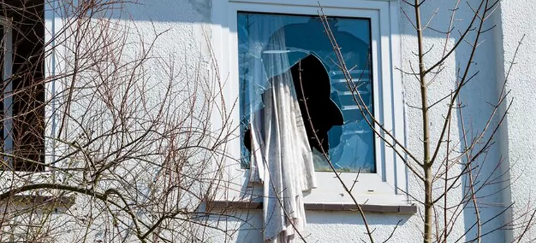 Storm Window Installation Contractors in Winter Springs, FL
